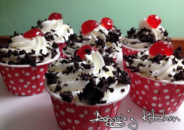 cara membuat Blackforest Cupcake