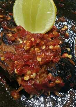 Ikan Pari Asap Sambal mentah *juara sedepnyaaa