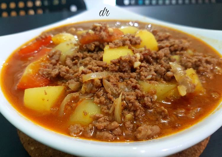 gambar untuk resep Semur daging cincang kentang