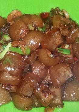 Oseng kikil/kulit sapi pedas