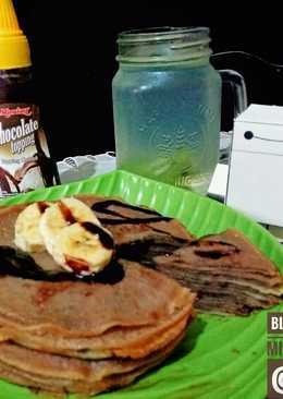 Black & white mille crepes