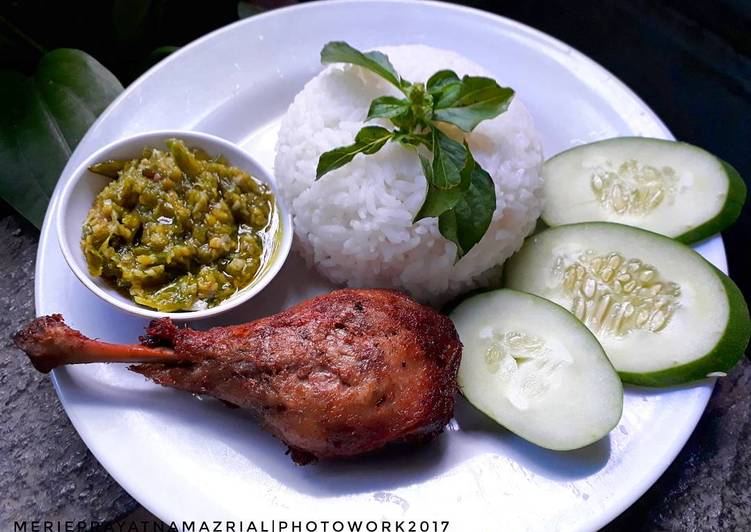 resep masakan Bebek Goreng Sambal Ijo