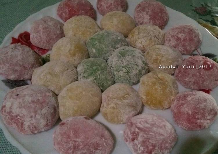 gambar untuk resep makanan Mochi Warna-Warni Isi Kacang