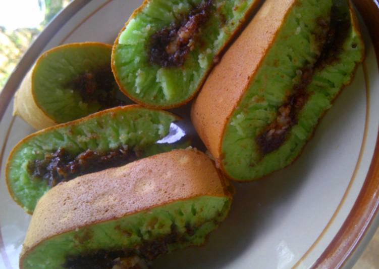 Resep Martabak Pandan Teflon By mama wafiy