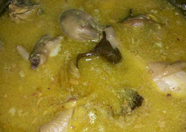 bahan dan cara membuat Opor ayam santan bumbu kuning