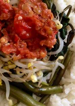 Plecing kangkung pedes nampolð'