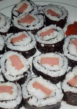 Sushi Roll Kornet Ayam