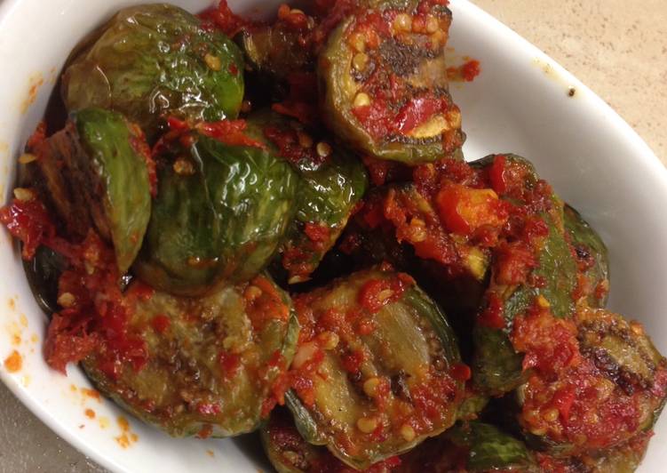 resep lengkap untuk Balado terong bulat