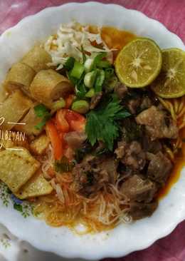 46. Soto Mie Bogor Kuah Merah