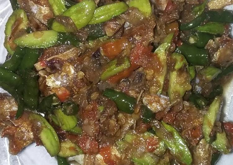 Ikan asin sambel pette