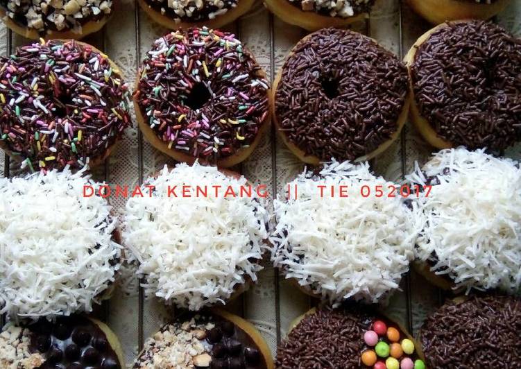 cara membuat Donat Kentang Menul (Aneka Topping)