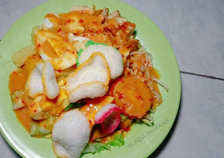 resep lengkap untuk Gado-gado siram Surabaya