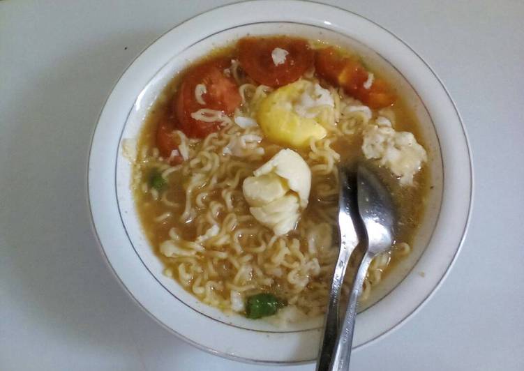 gambar untuk resep Mie Kuah Pedas Asem Sehat