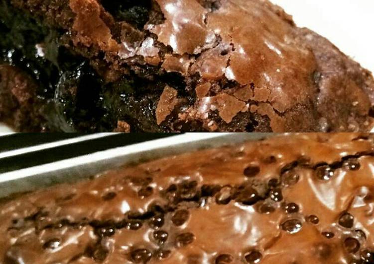 resep lengkap untuk Molten Brownies