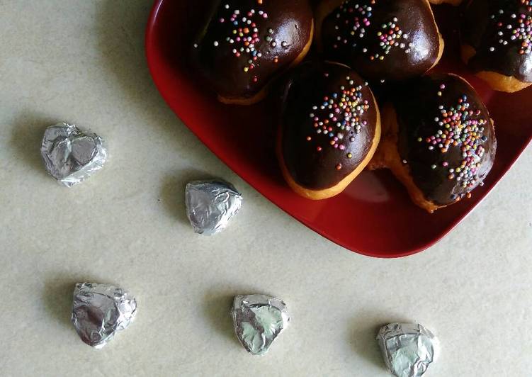 gambar untuk resep makanan Donat Cair Toping Coklat Trimit