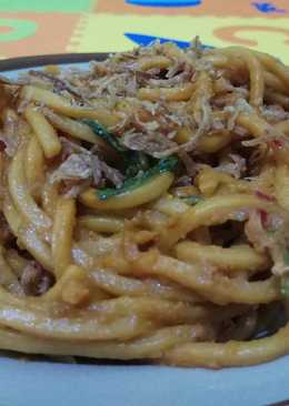 Mie lidi goreng ekstra pedas