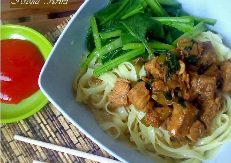 resep lengkap untuk Mie Ayam Praktis No Ribet No MSG Sedap ala abang2