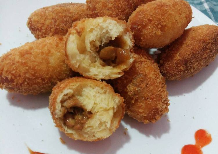 resep lengkap untuk Roti goreng isi ayam