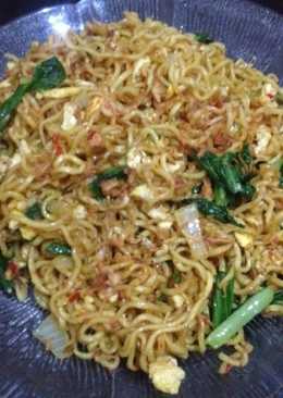 Indomie goreng rasa kari ayam