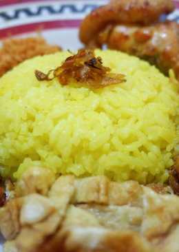 Nasi kuning lengkap rice cooker