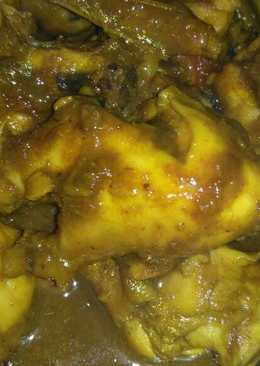 Ayam ungkep bumbu kuning