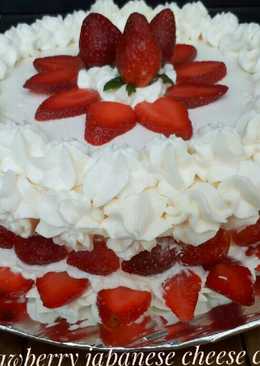 Strawberry with buttercream Japanese cheese cake