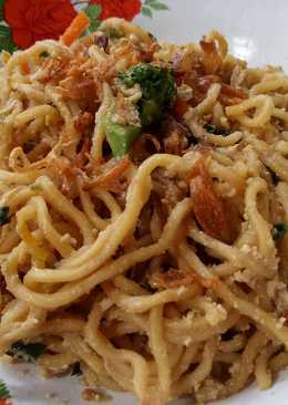 Mie goreng sederhana