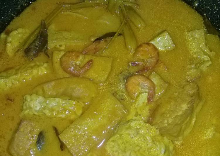 Kare tahu tempe udang