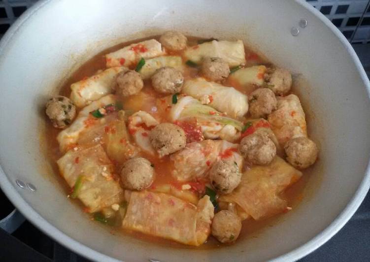 Resep Tahu gulung kol kuah pedas Dari sri nurhayati