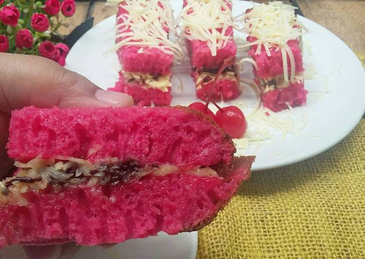 gambar untuk resep Martabak Red velvet #pr_kuetradisionalberserat