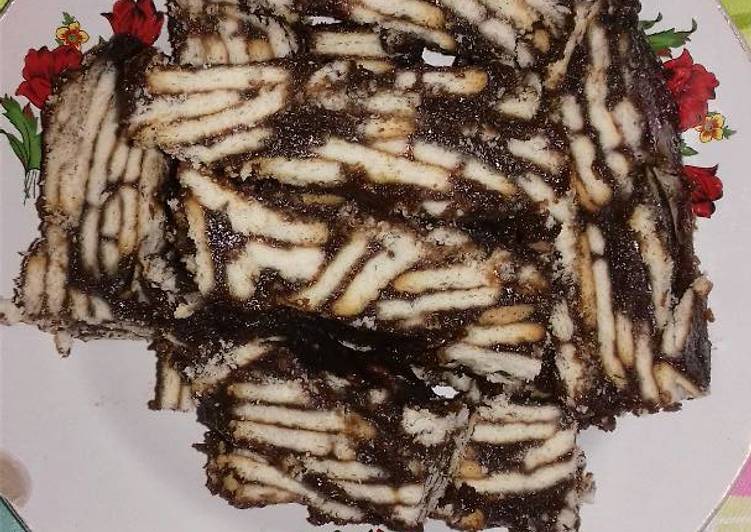 resep lengkap untuk Kue batik marie susu