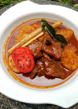 Semur daging kentang