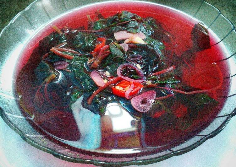 resep lengkap untuk Sayur bening bayam Merah