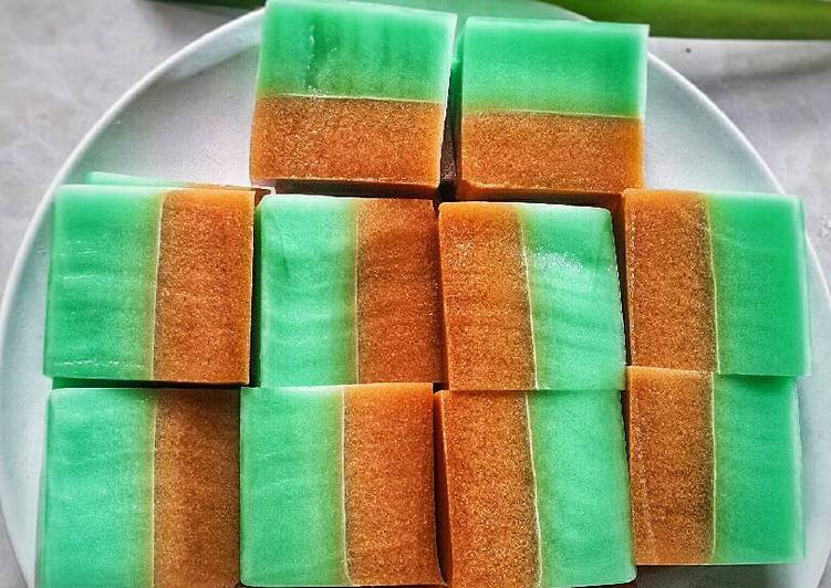 resep lengkap untuk Puding Lapis Pandan Gula Jawa