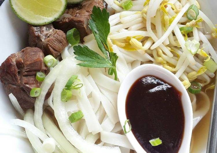 resep makanan Pho - mie kuah sapi ala vietnam