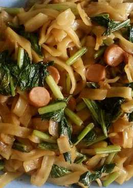 Kwetiau Goreng Sosis