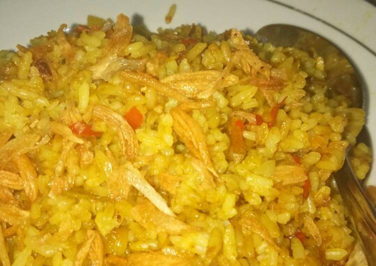 resep lengkap untuk Nasi goreng kuning kampung simple