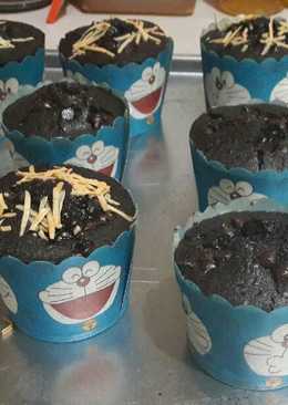 Custard chocolate cup cake (moist muffins)