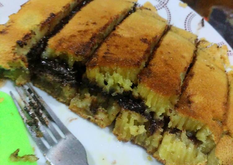 gambar untuk resep makanan Martabak manis teflon anti gagal