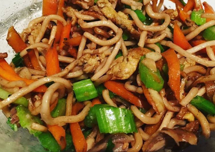 gambar untuk cara membuat Mie goreng aka chow mein