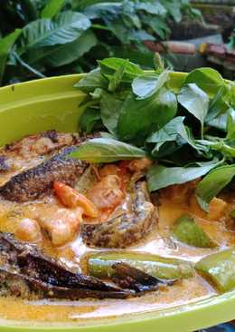 Lele, terong, udang santan pedas