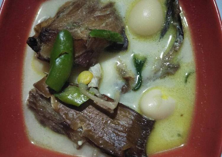 resep makanan Ikan pari santan