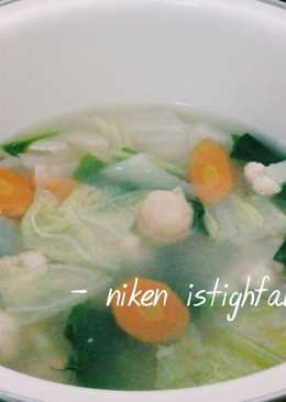 Sop sayur pentol