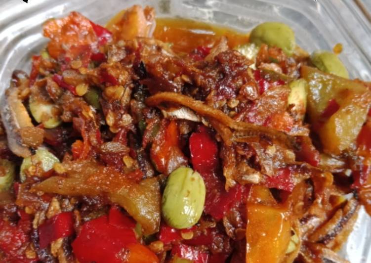 gambar untuk cara membuat Sambal Pete Ikan Bilis