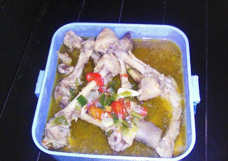  Resep  Sop dengkul  ayam simpel oleh NURI YS AGUSTIANI dede 