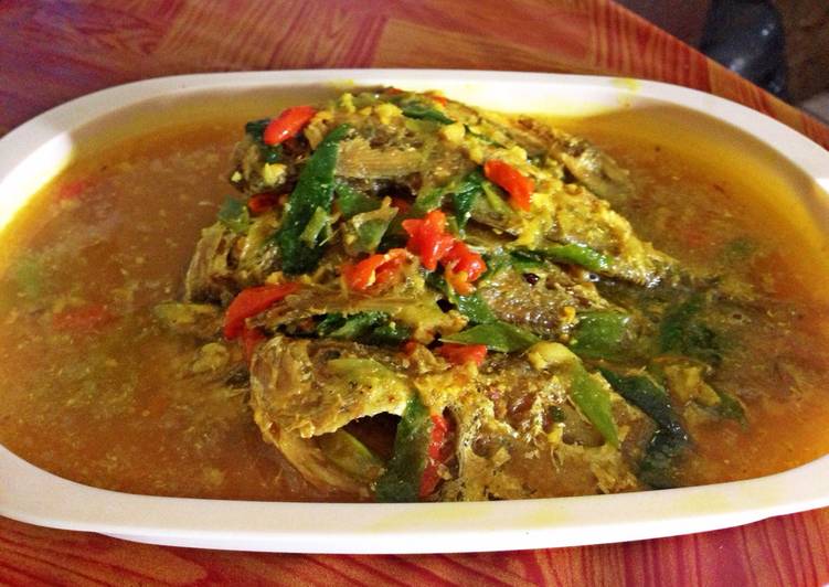 Ikan Dencis Bumbu Kuning Ikan Dencis Bumbu Kuning