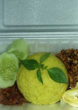 Nasi kuning ala Banyuwangi @rkab