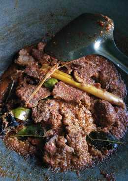 Rendang daging sapi