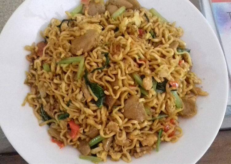 gambar untuk resep Mie Tek Tek goreng Pedas Homemade