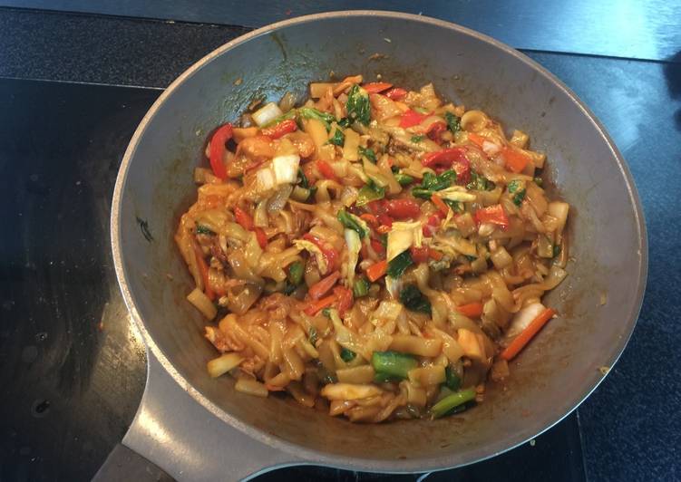 resep makanan Kwetiaw Goreng Sayur Jamur Sapi ( sesuai stock bahan yg ada didapur )